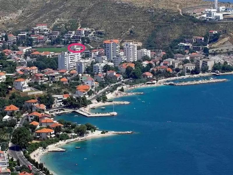 Апартаменты Apartman Aria Дуги-Рат Экстерьер фото